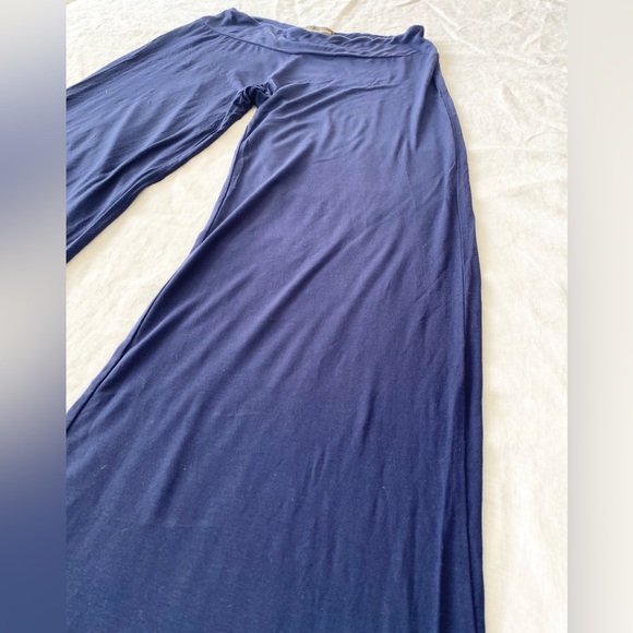 Tommy Bahama Wide Leg Flowy Lounging Pants - Picture 11 of 13